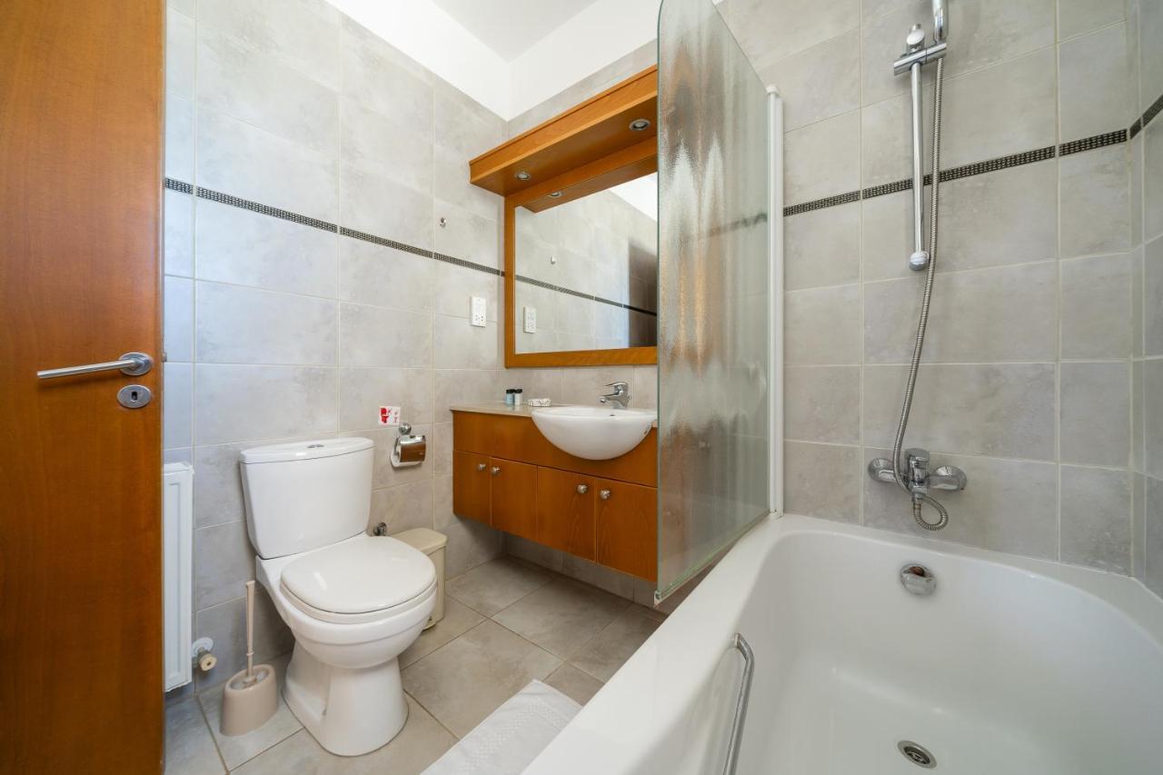 Atlantica 4 Bedroom Villa Near The Beach Protaras Bagian luar foto
