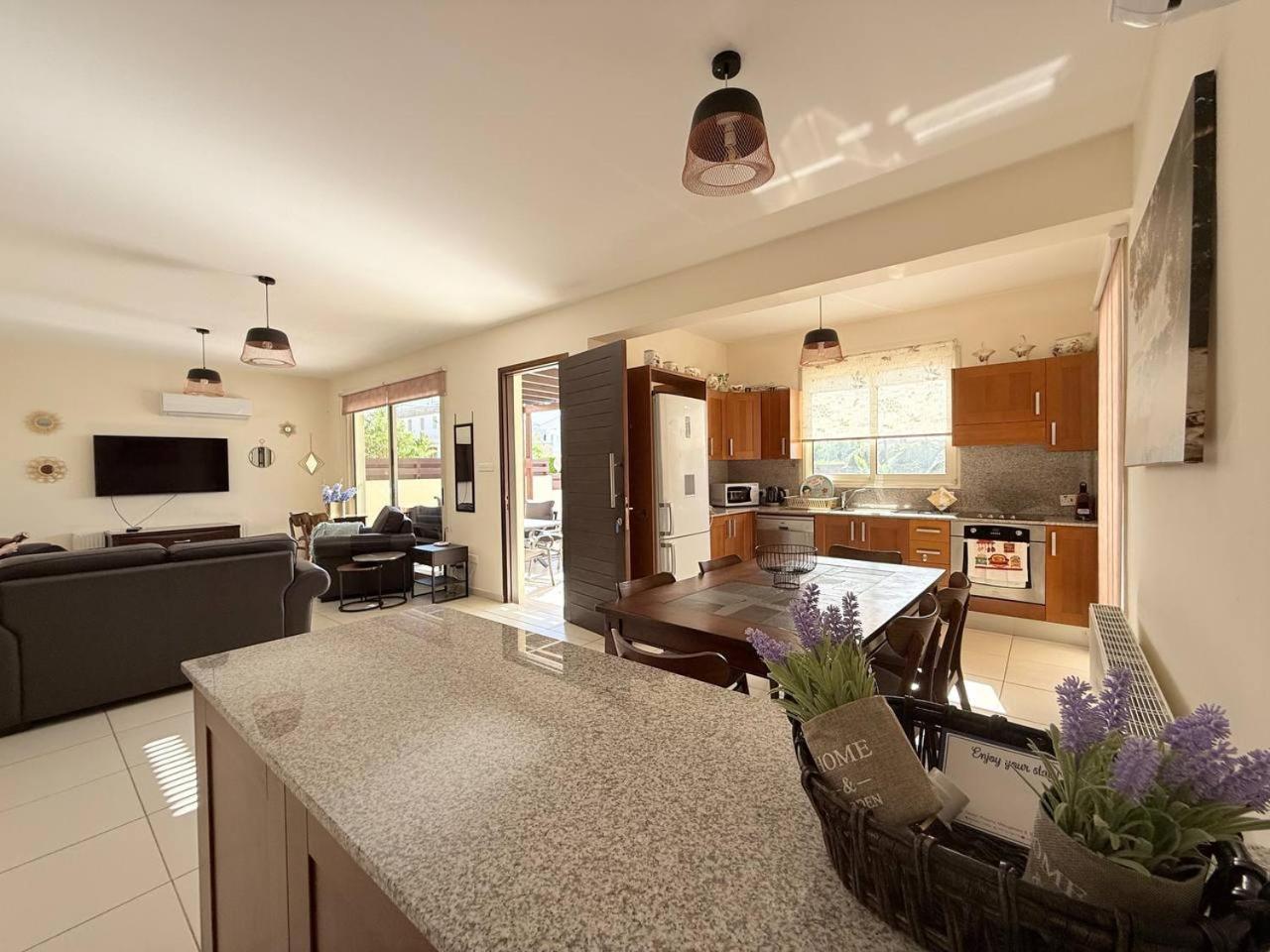 Atlantica 4 Bedroom Villa Near The Beach Protaras Bagian luar foto